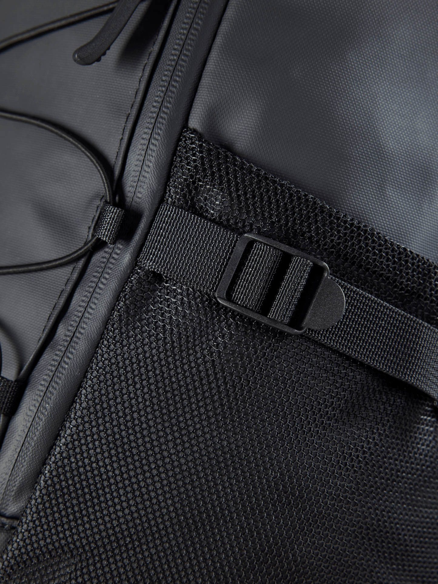 Craft ADV Entity Travel Backpack 25 L - Granite